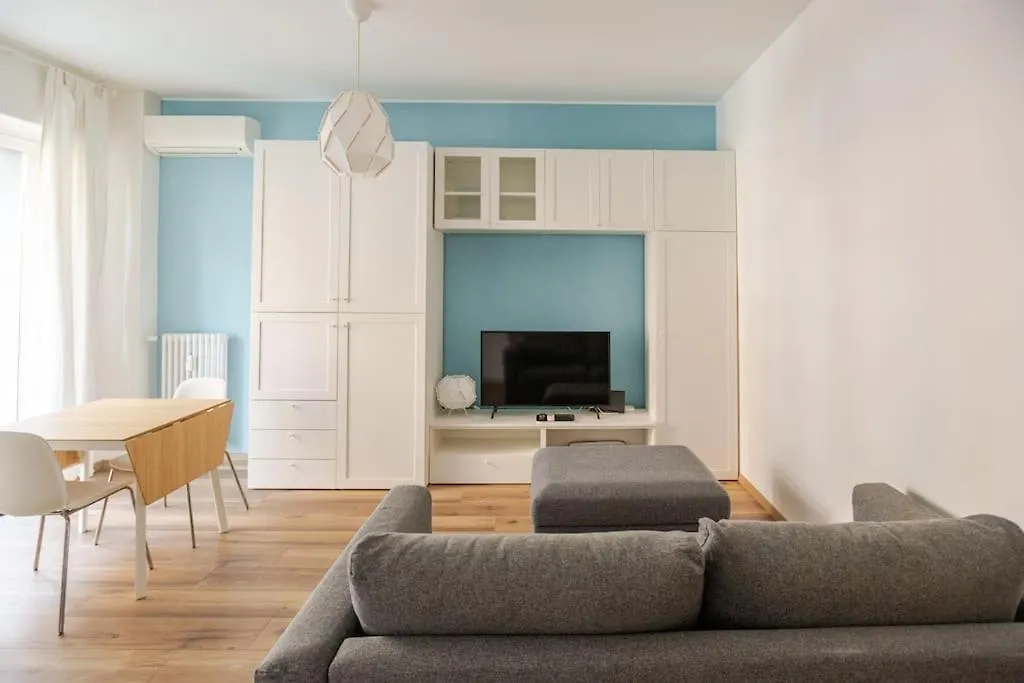 Monolocale Blu Studio Flat - Fondazione Prada, Ieo, Duomo 15 Minuti Milan Apartment