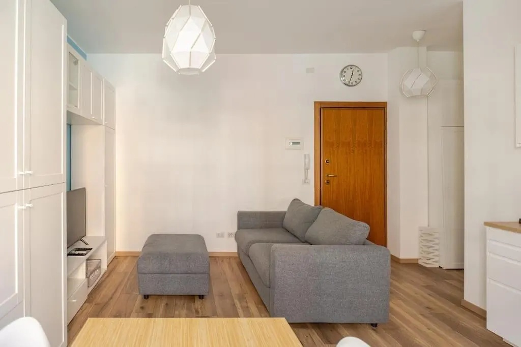 Monolocale Blu Studio Flat - Fondazione Prada, Ieo, Duomo 15 Minuti Milan
